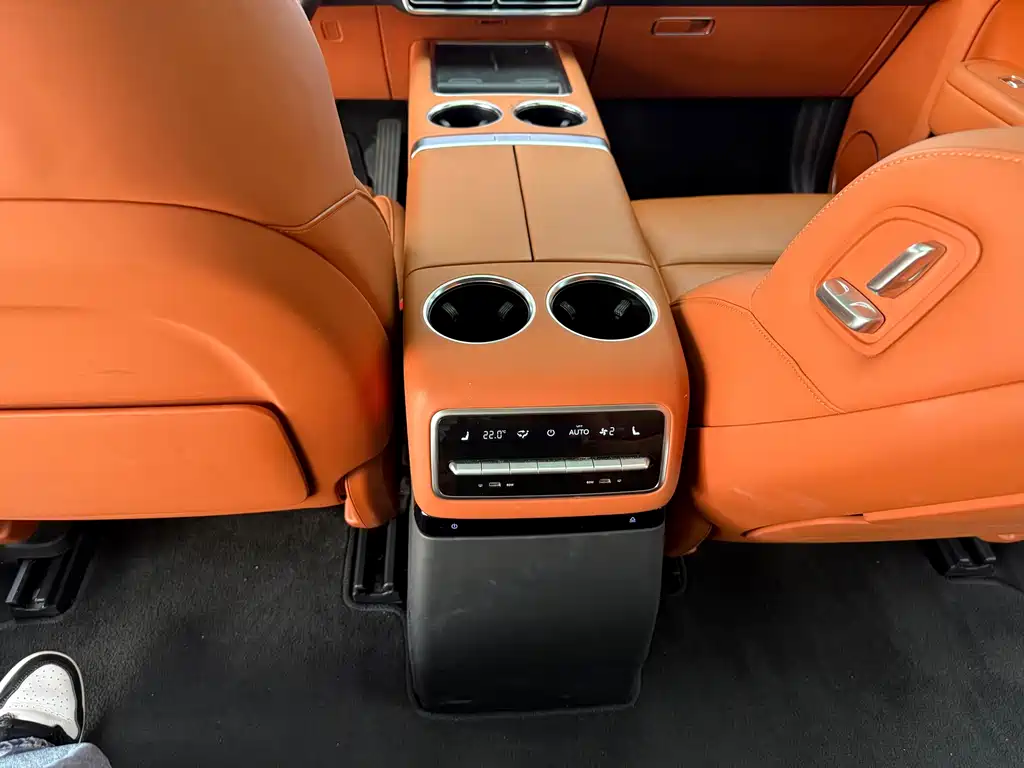 Li Auto Li L9 — миниатюра 16