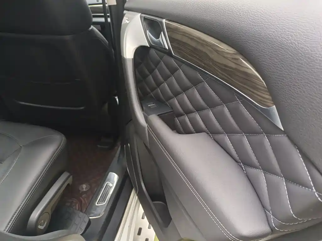 Haval H9 2022 2.0T Comfort 7 мест