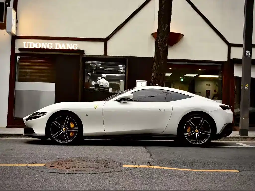 Ferrari Roma — миниатюра 4