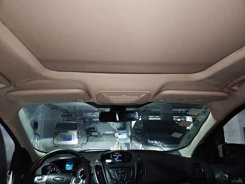 Ford Kuga — миниатюра 15