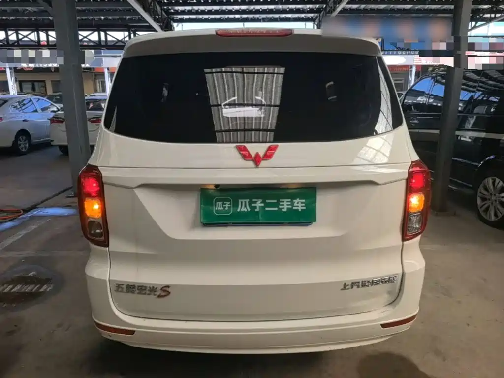 Wuling Hongguang — миниатюра 6