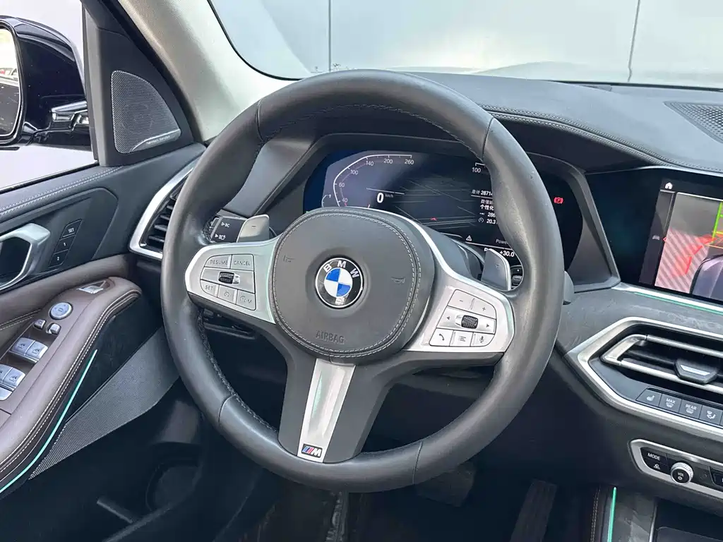 BMW X5 — миниатюра 7