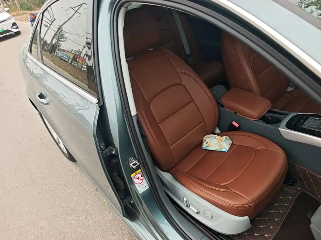 Audi A4L — миниатюра 25