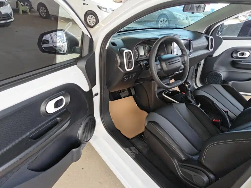 Roewe Clever — миниатюра 16