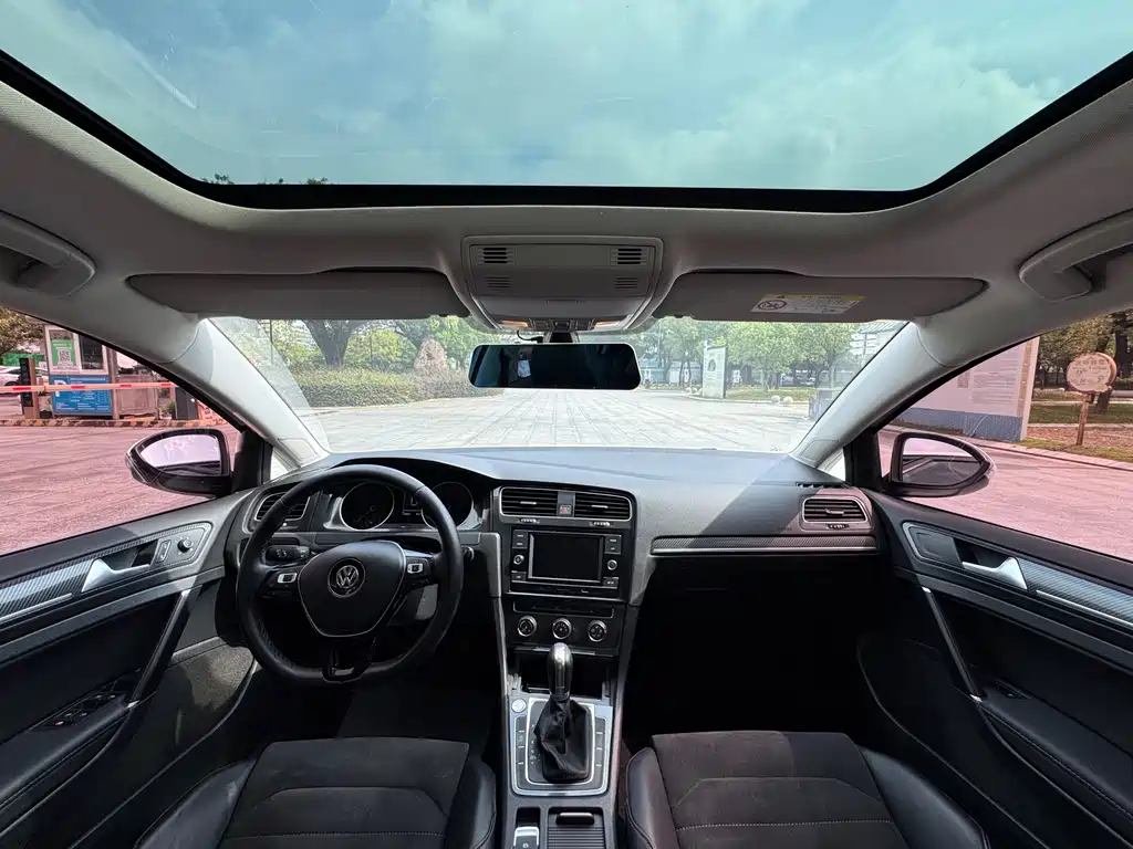 Volkswagen Golf — миниатюра 12