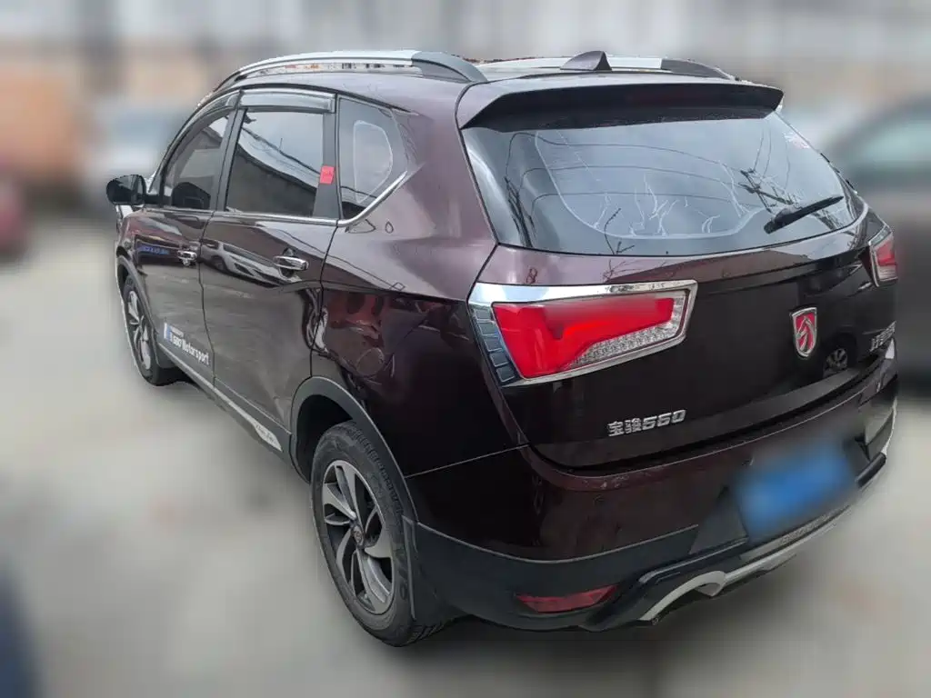 Baojun 560 2015 1.8L MT Luxury