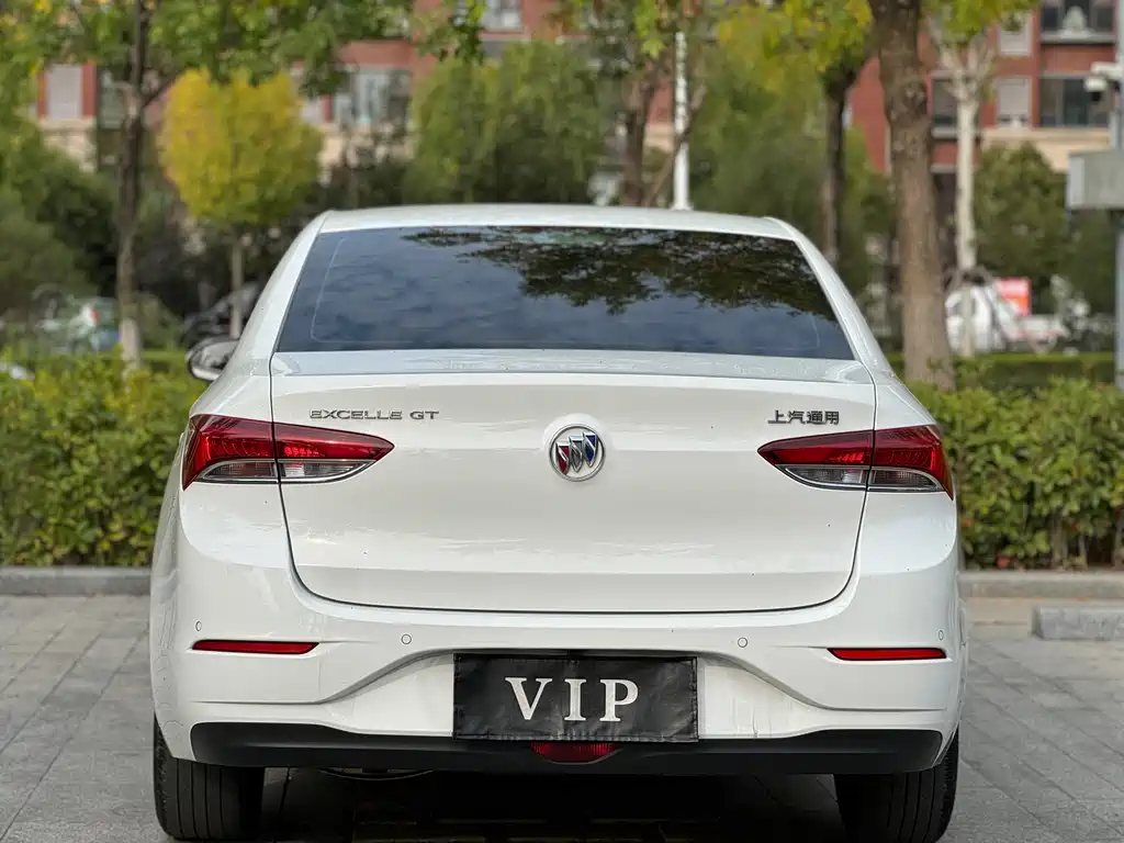 Buick Excelle — миниатюра 9