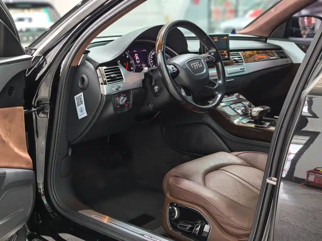 Audi A8 — миниатюра 4