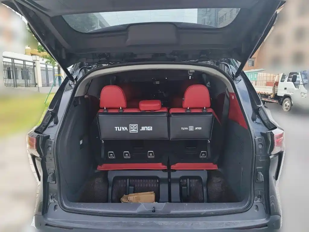 Toyota Sienna — миниатюра 10
