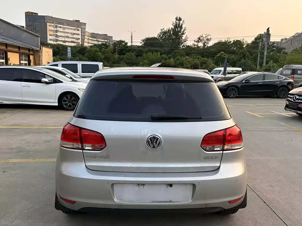 Volkswagen Golf — миниатюра 11