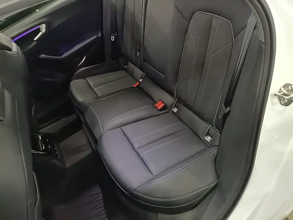 Audi A5L — миниатюра 17
