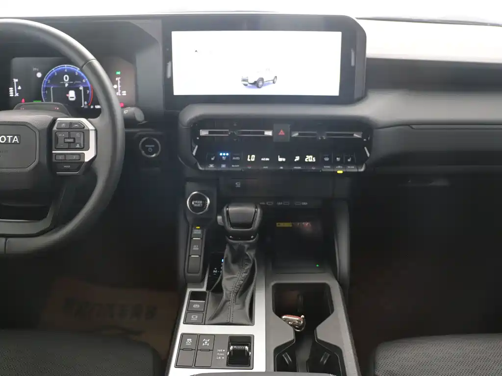 Toyota Prado — миниатюра 9