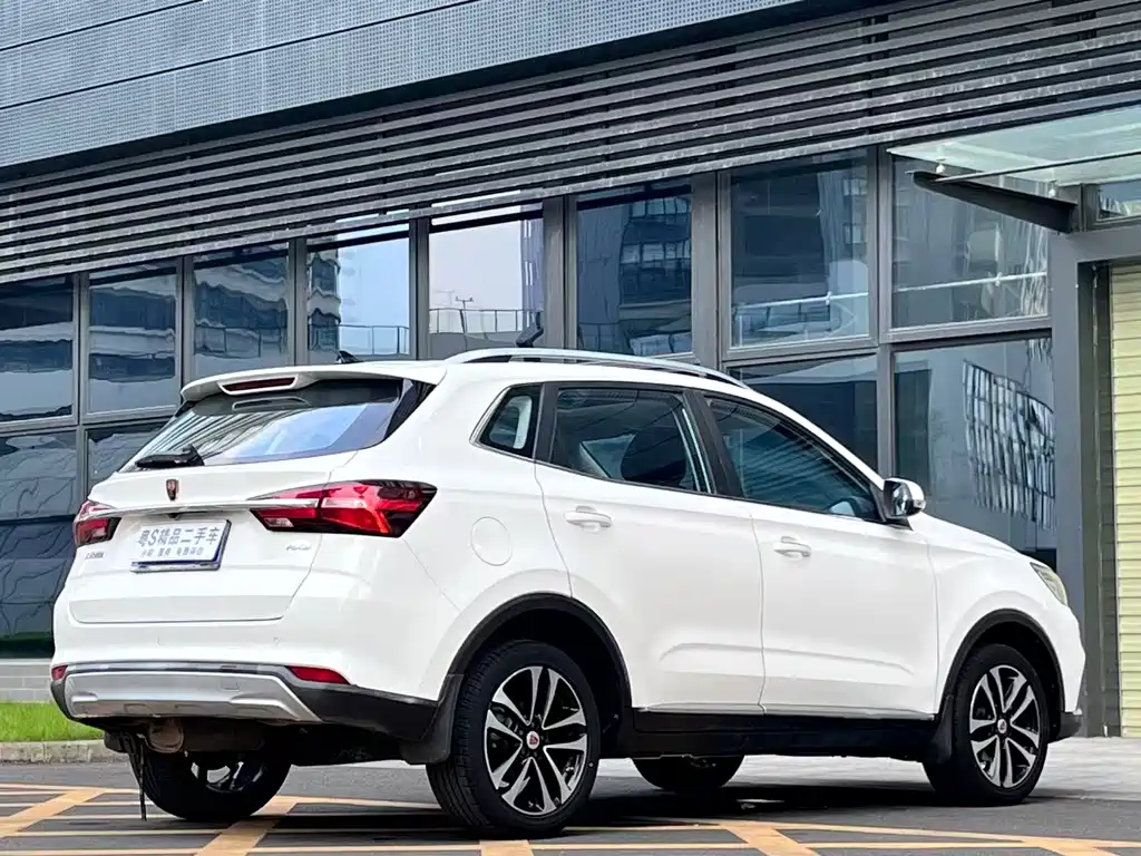 Roewe RX3 — миниатюра 6