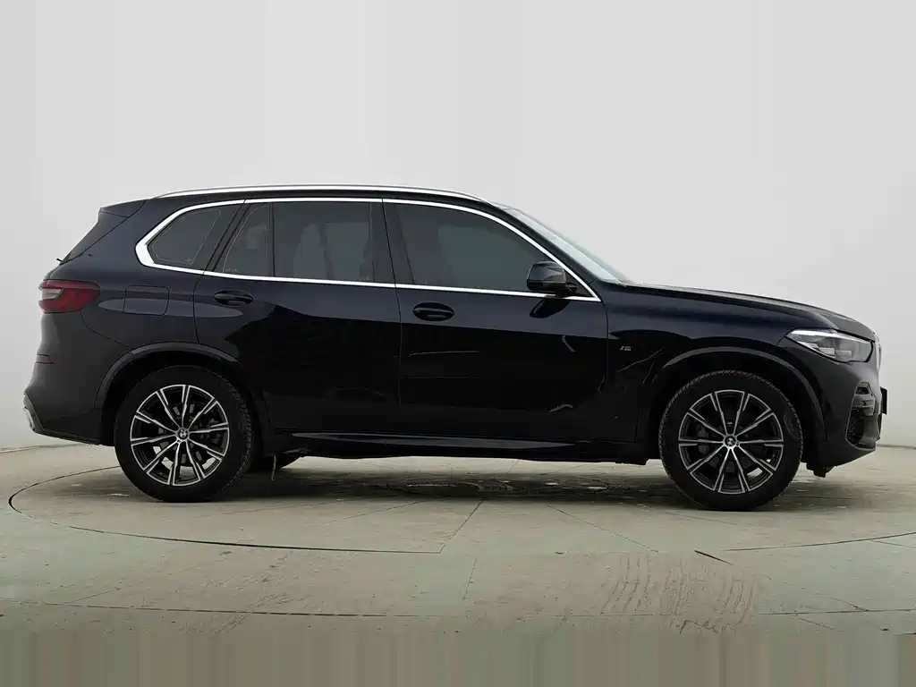 BMW X5 (Import) — миниатюра 15