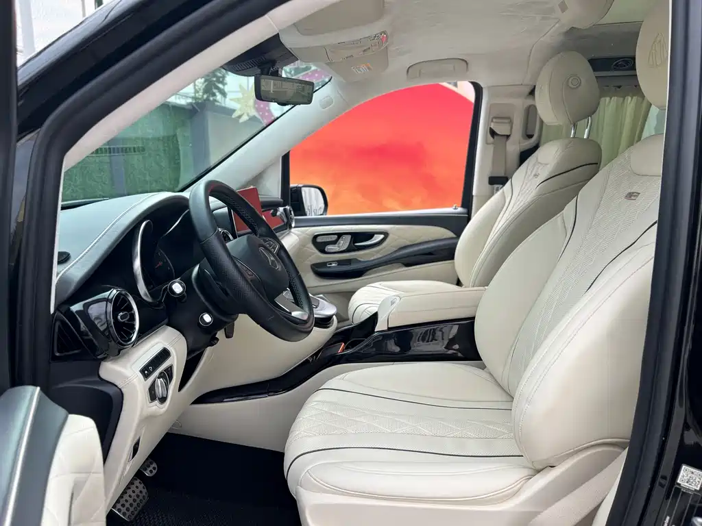 Mercedes-Benz V-Class — миниатюра 10