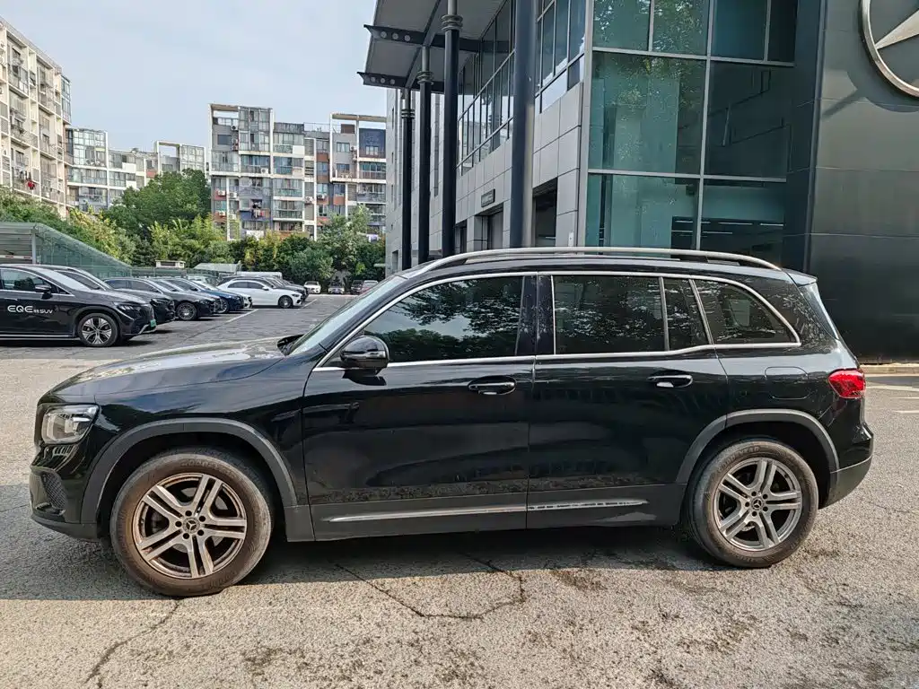 Mercedes-Benz GLB — миниатюра 6