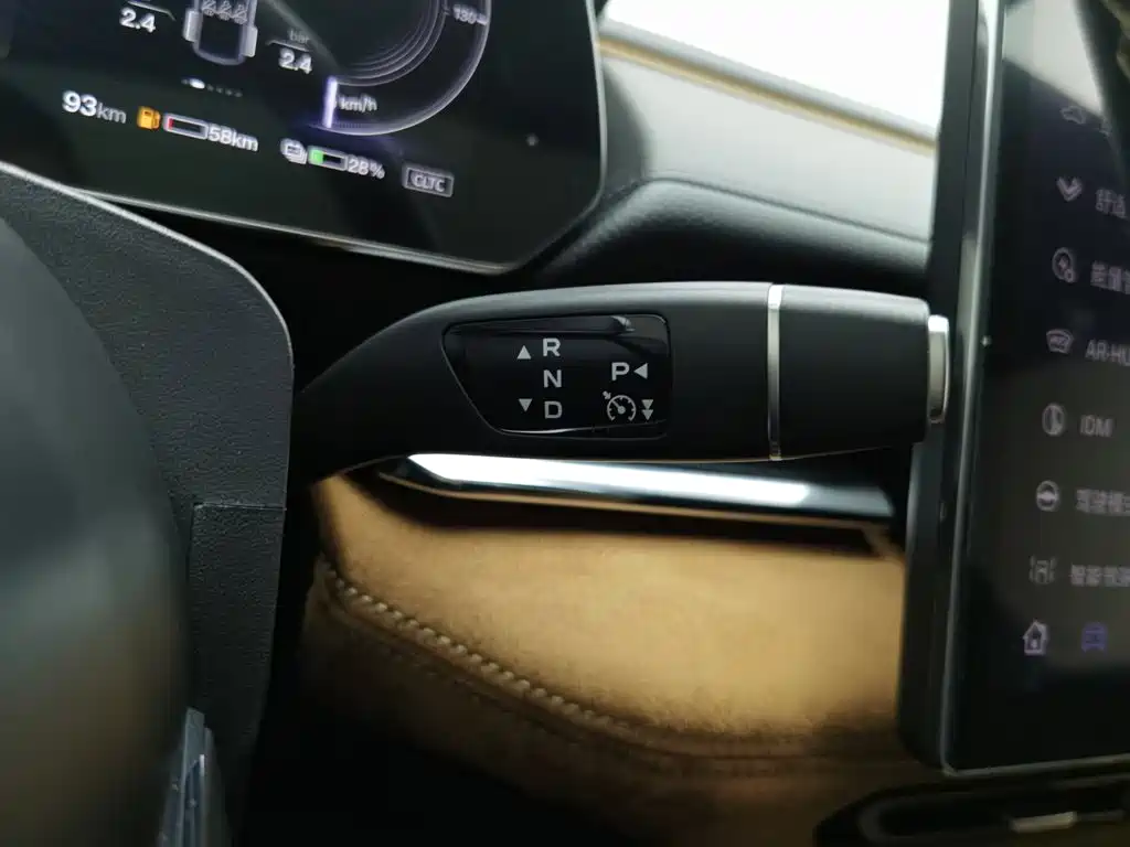 Mazda EZ-6 — миниатюра 13