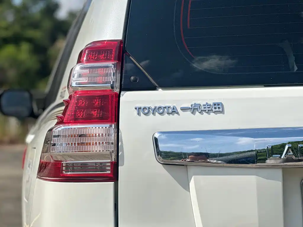 Toyota Prado — миниатюра 18
