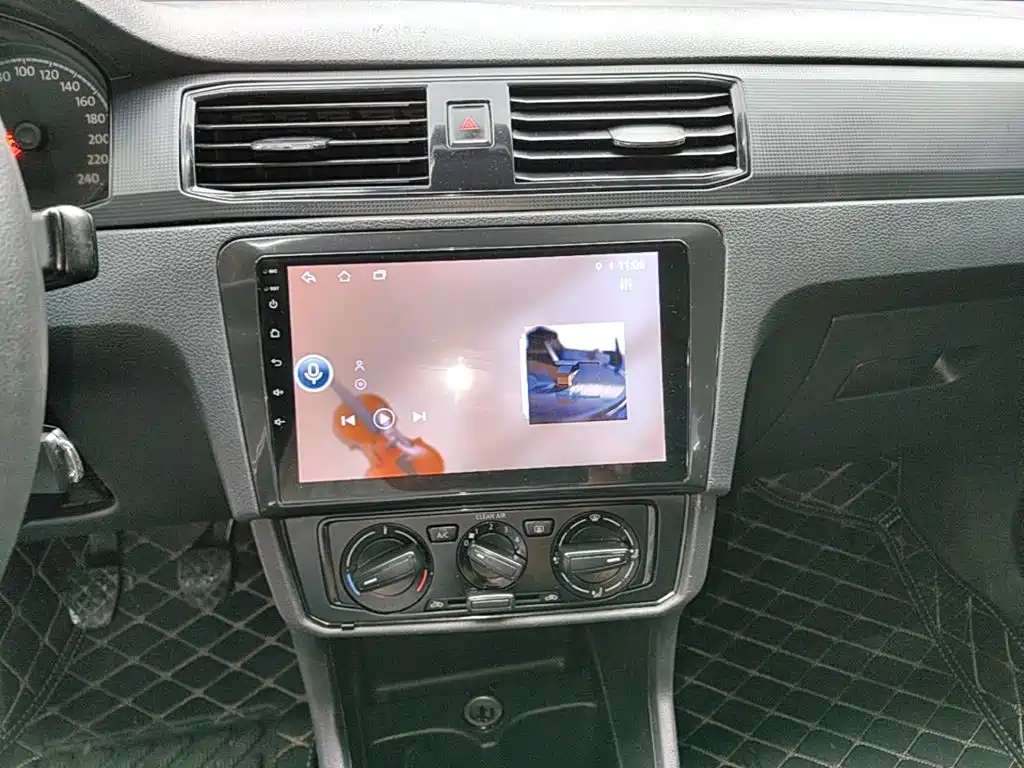 Volkswagen Santana — миниатюра 13