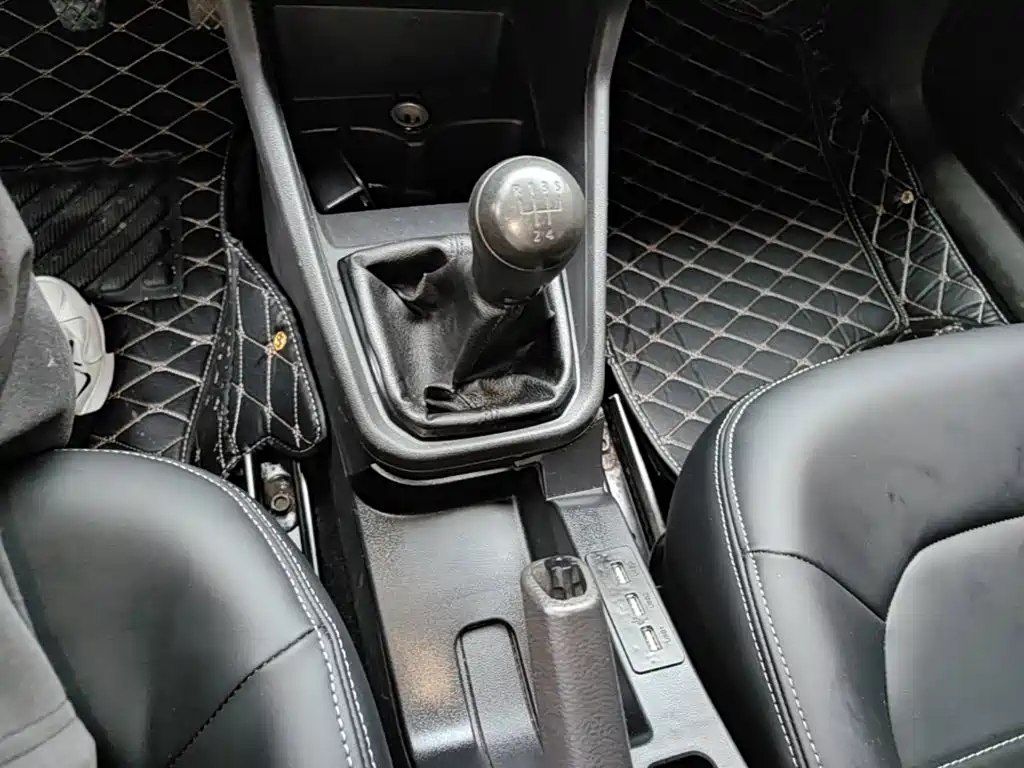 Volkswagen Santana — миниатюра 14