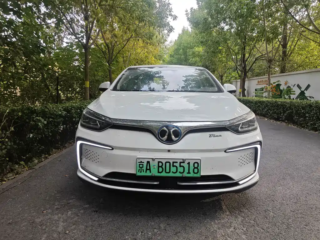 BAIC EU5 — миниатюра 4