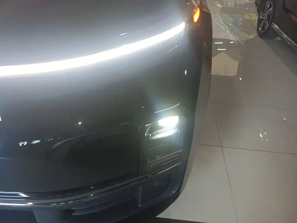 Li Auto Li L9 — миниатюра 24