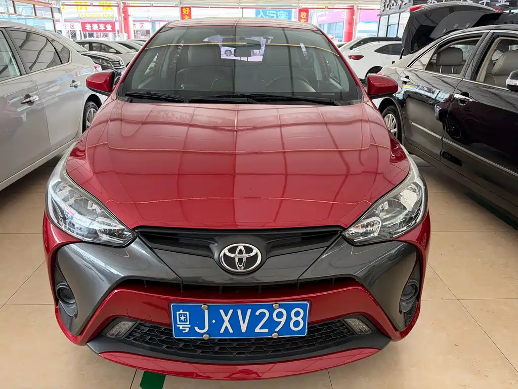 Toyota Yaris L — миниатюра 3