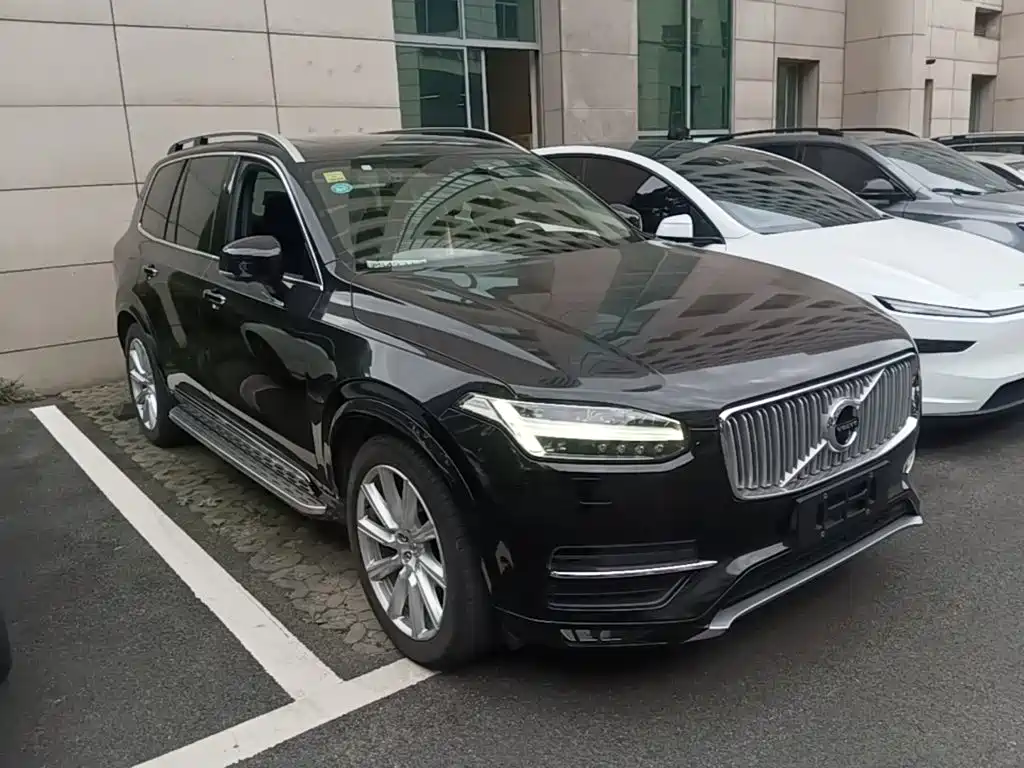 Volvo XC90 — миниатюра 4