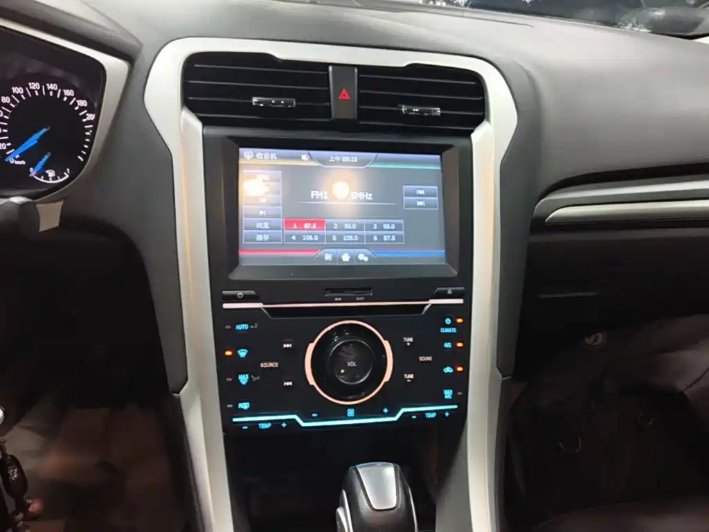 Ford Mondeo — миниатюра 13