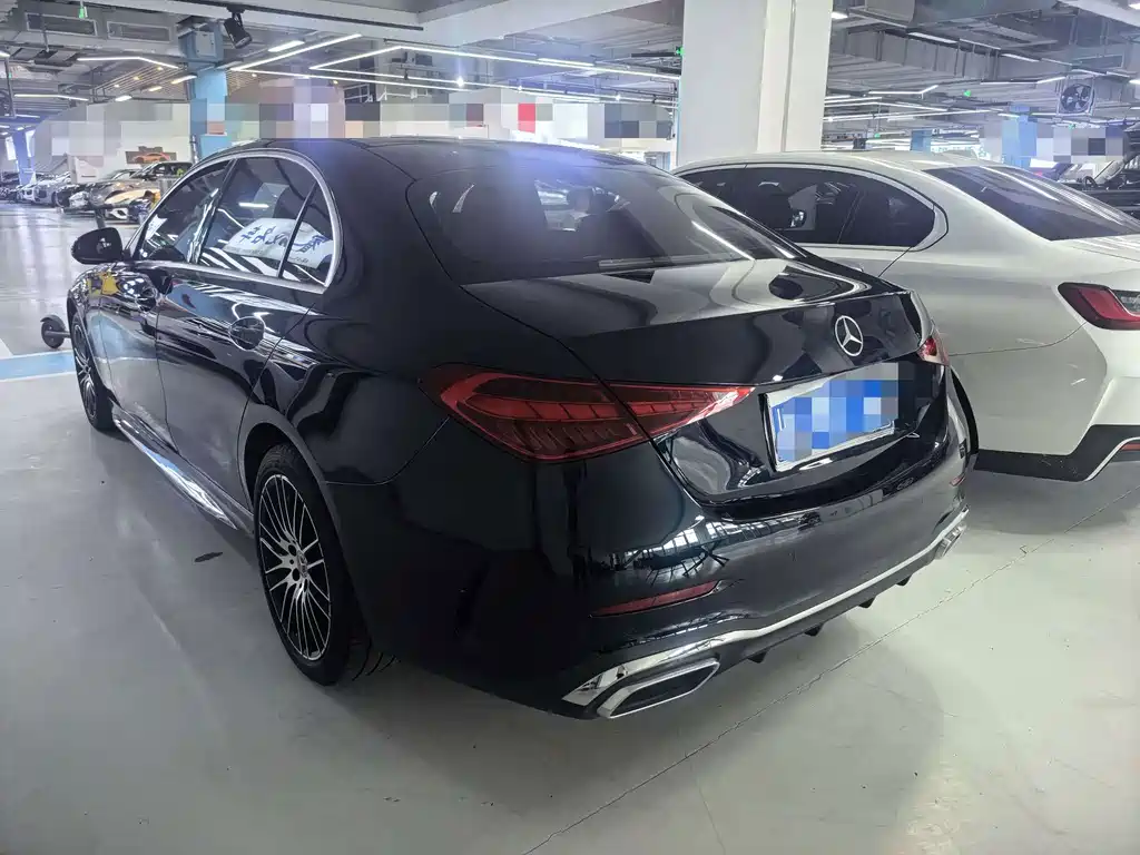 Mercedes-Benz C-Class — миниатюра 11