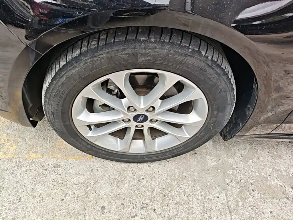 Ford Mondeo — миниатюра 23