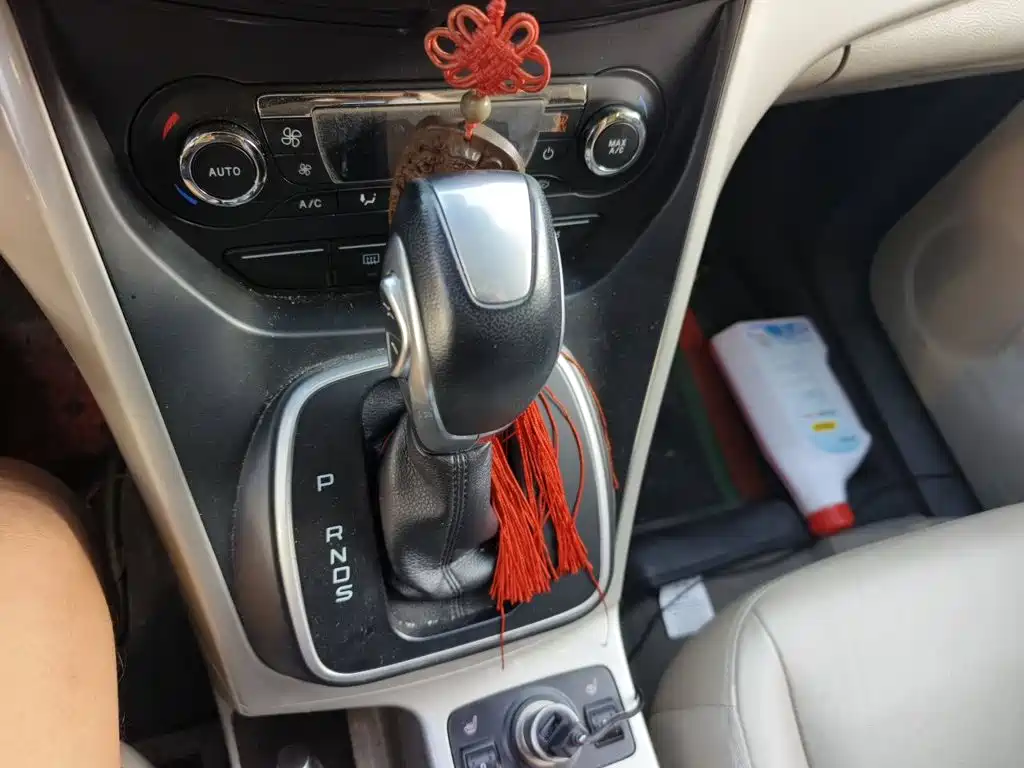 Ford Kuga — миниатюра 15