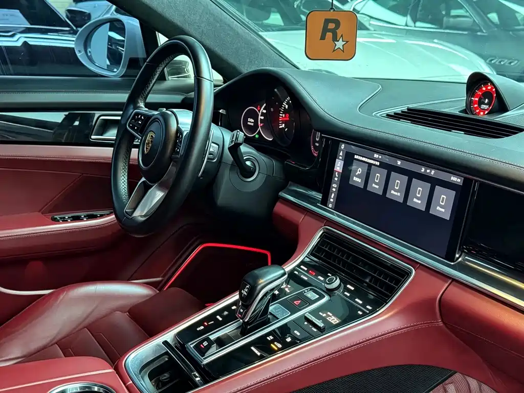 Porsche Panamera — миниатюра 6