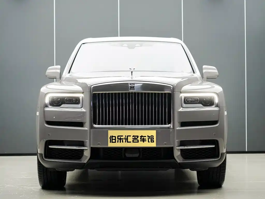 Rolls-Royce Cullinan — миниатюра 3