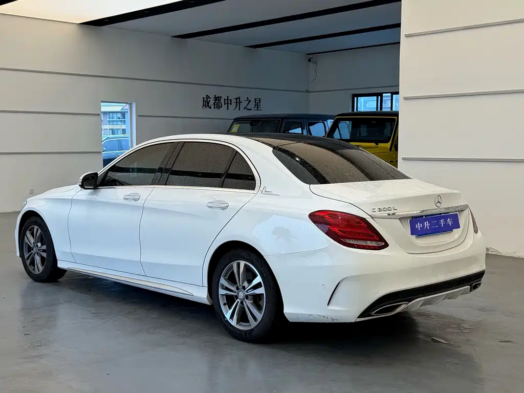 Mercedes-Benz C-Class — миниатюра 7