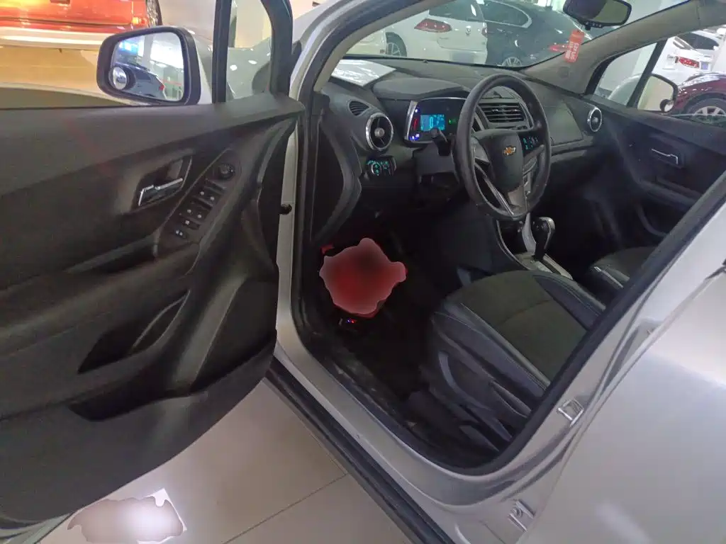 Chevrolet Trax — миниатюра 12