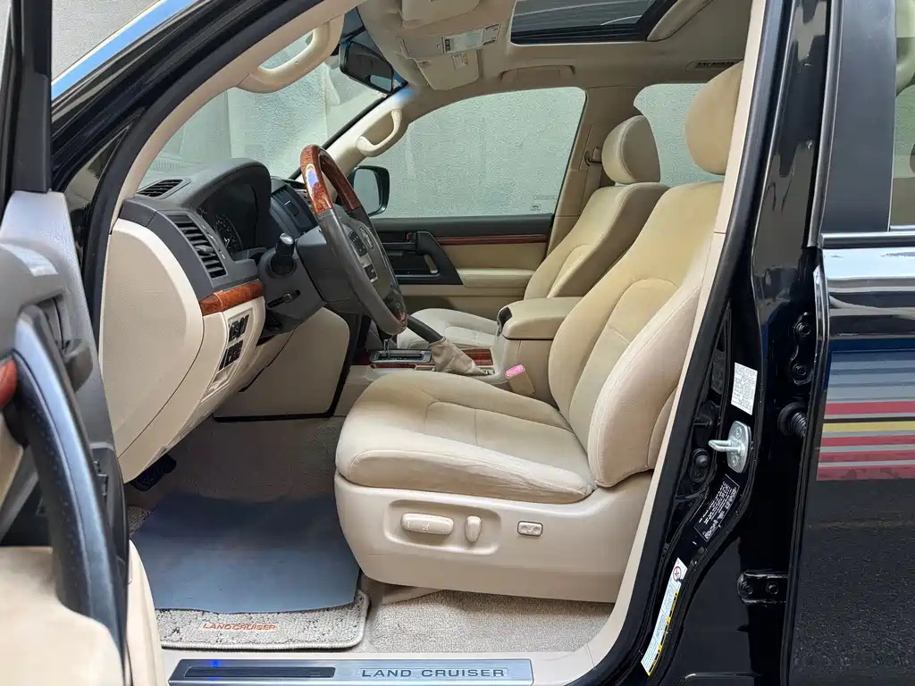 Toyota Land Cruiser — миниатюра 12
