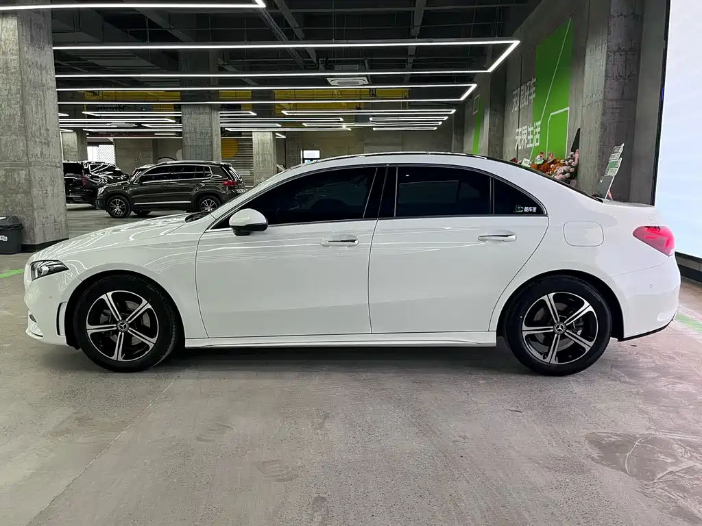 Mercedes-Benz A-Class A 2022 A 200 L Sport Fashion