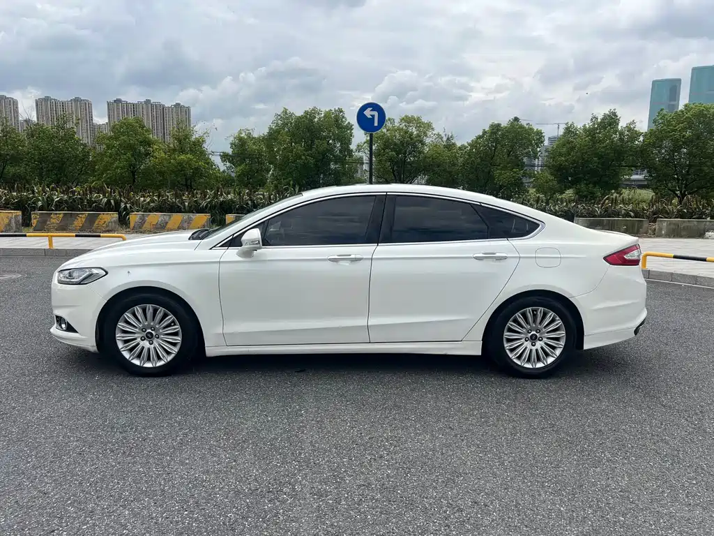 Ford Mondeo — миниатюра 4