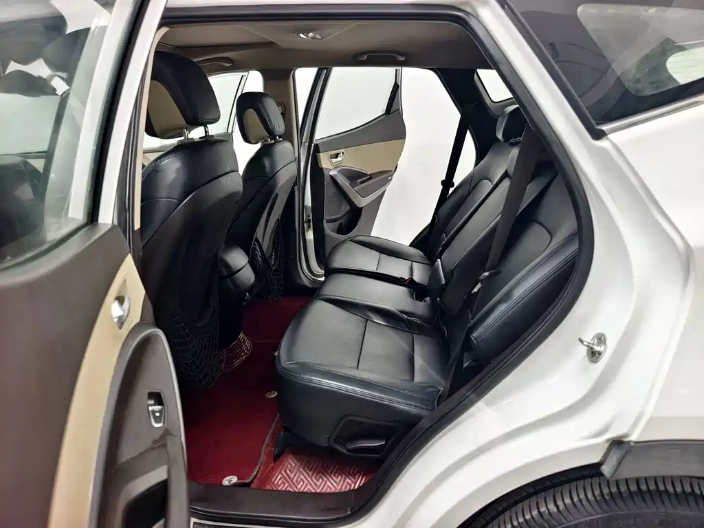 Hyundai Santa Fe — миниатюра 13