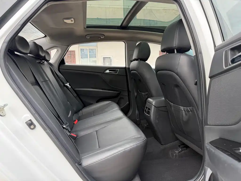 Hyundai Mistra 2014 1.8L AT GLS