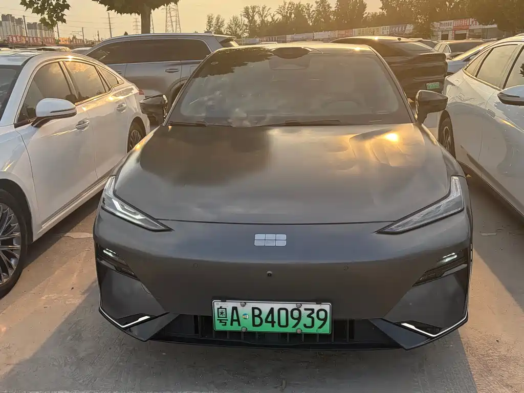 Geely Galaxy Galaxy E8 E8 2024 665km