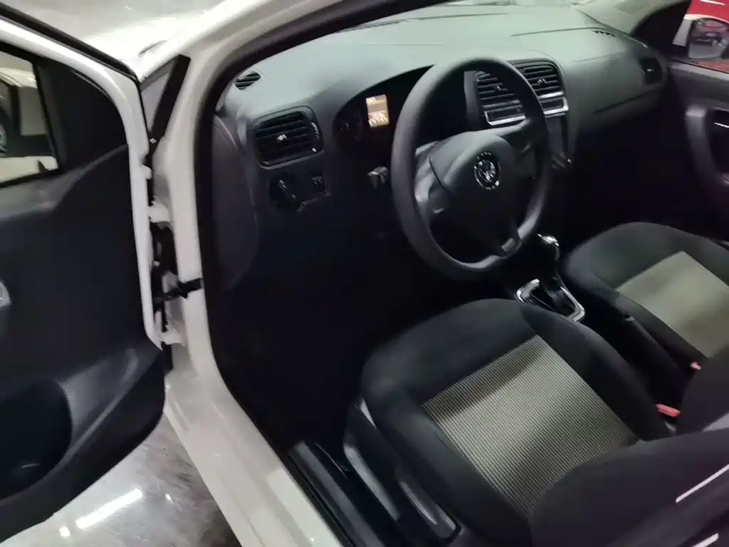 Volkswagen Polo — миниатюра 16