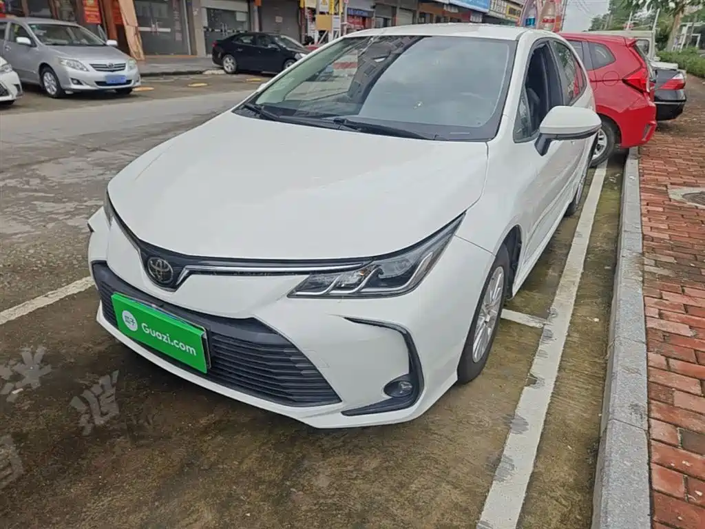 Купить Toyota Corolla