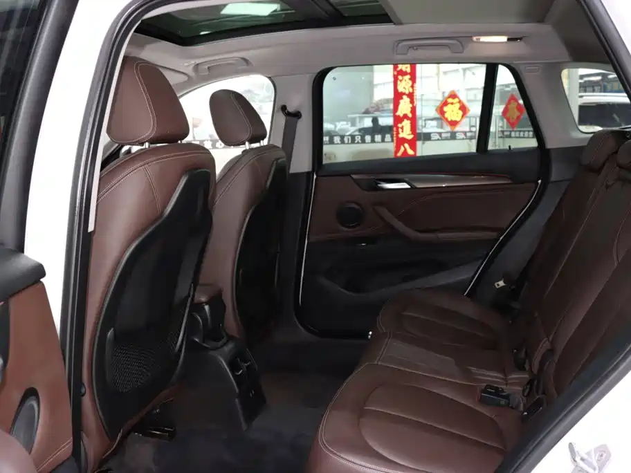 BMW X1 — миниатюра 11