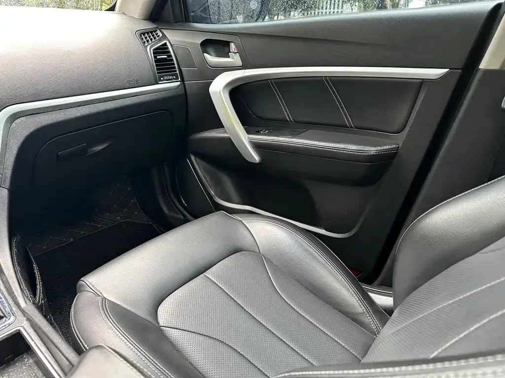 Geely Emgrand 2015 1.5L CVT