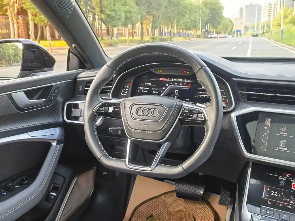 Audi A7L — миниатюра 11
