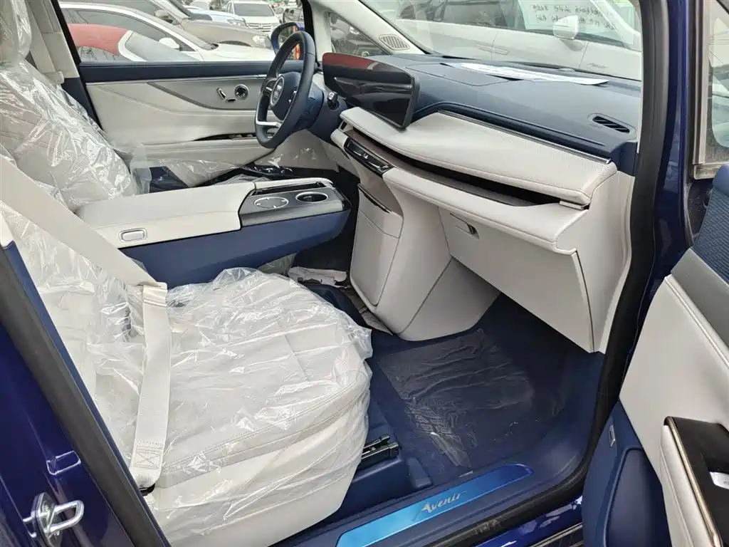 BUICK GL8 NEW ENERGY