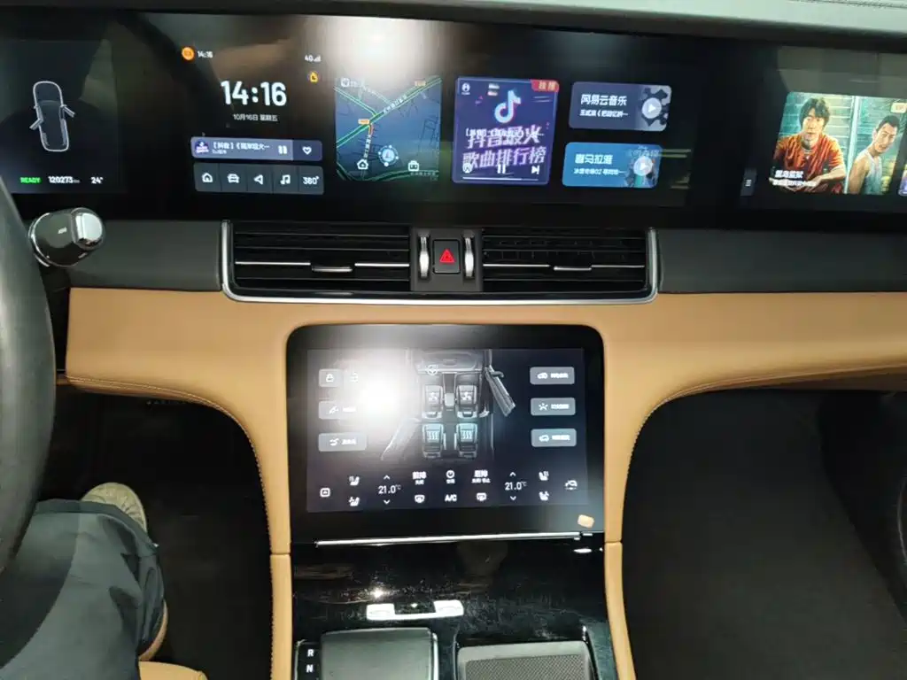Li Auto Li ONE — миниатюра 13