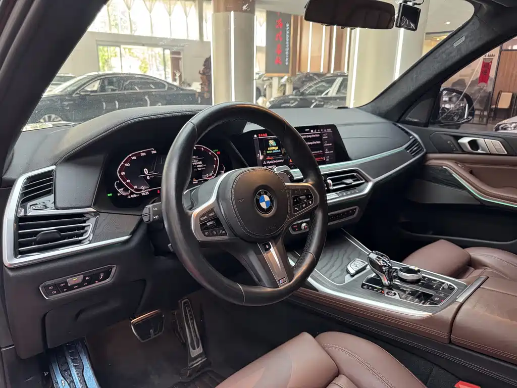 BMW X7 — миниатюра 13